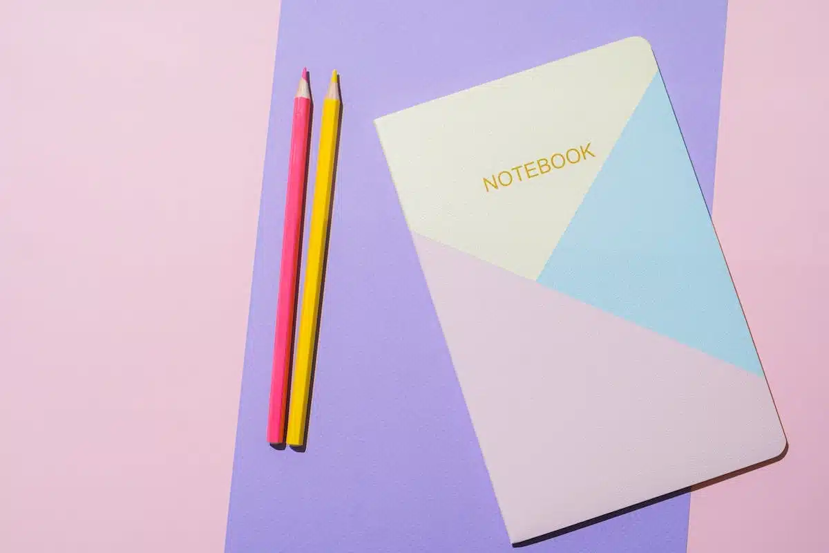 cahier pastel