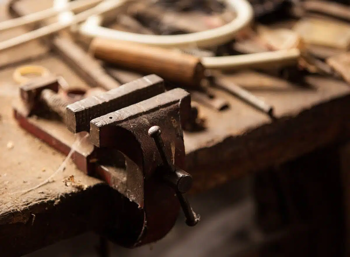serre-joint  menuisier
