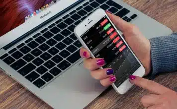 Banque traditionnelle ou banque en ligne : quelle est la meilleure option ?