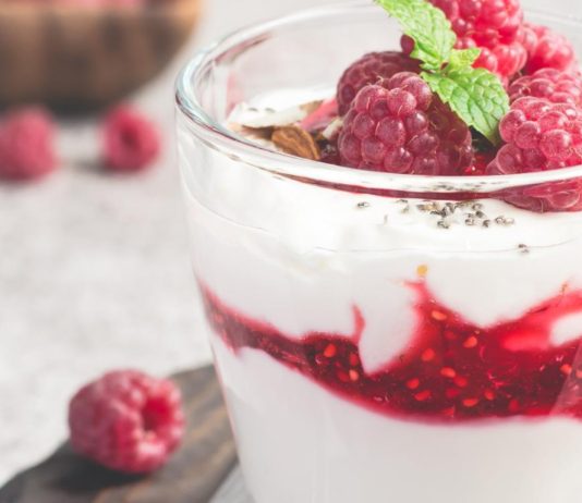 Tiramisu aux framboises : idées de présentation et de décoration